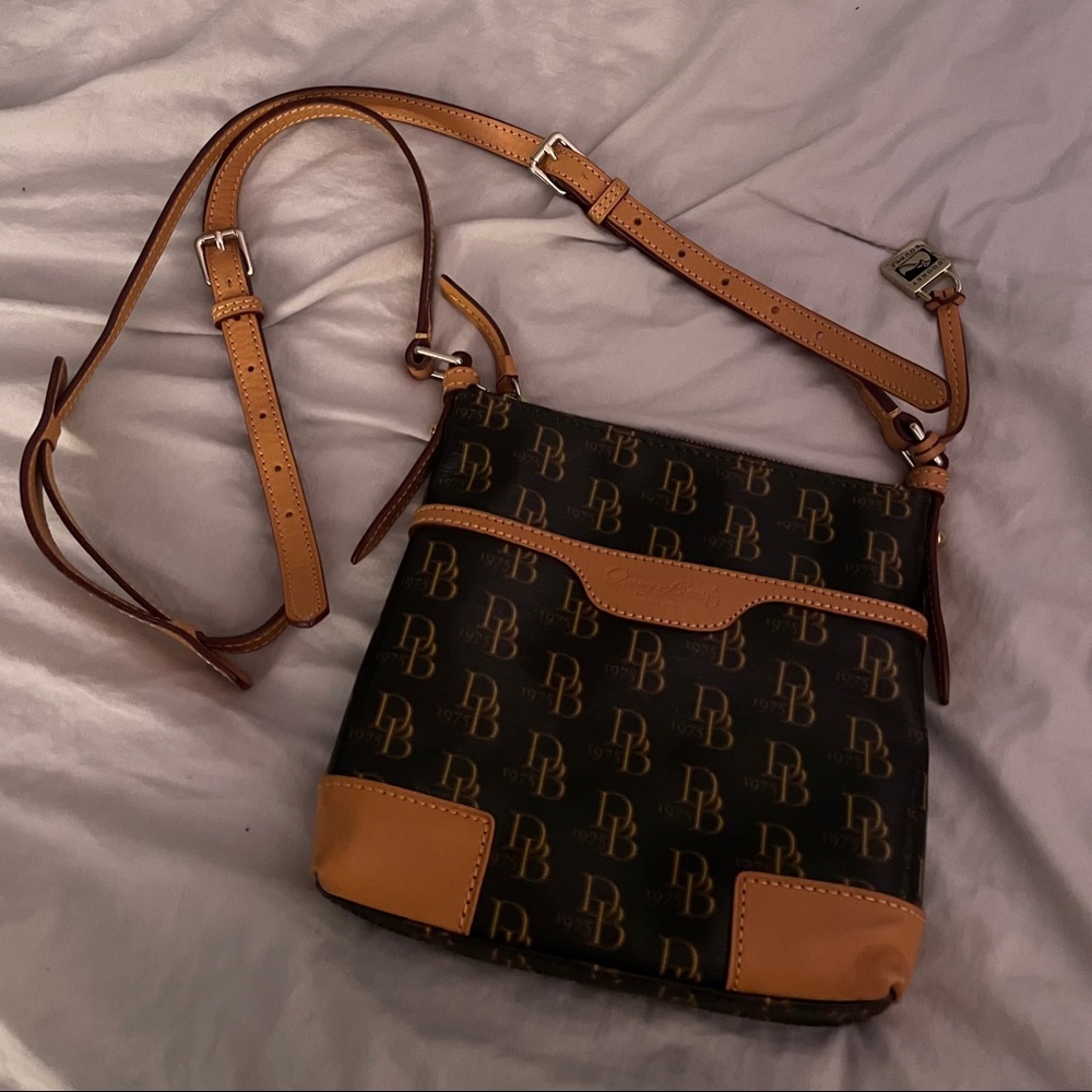 Dooney & Bourke Purse - Picture 3 of 11